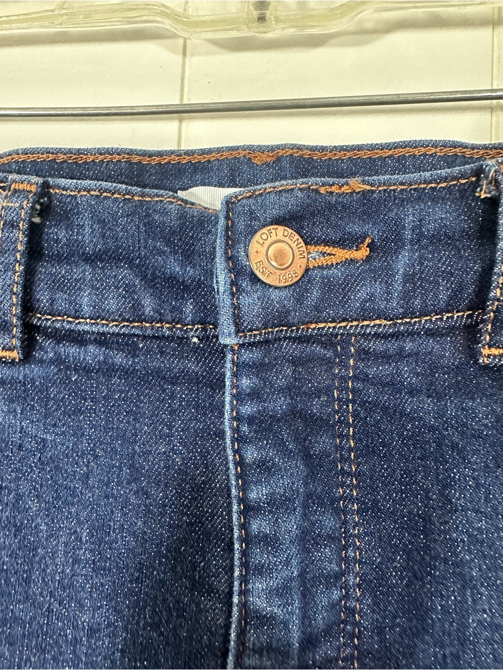 LOFT The Slim Flare Women’s Size 28/6 Stretch Denim Blue Jeans Casual - Picture 4 of 14